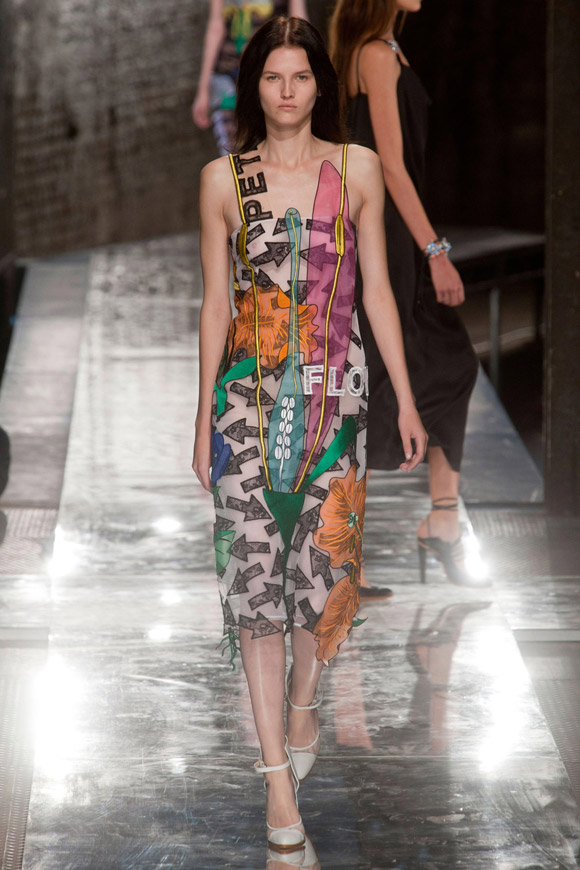 Cảm hứng hội họa tràn ngập sàn diễn Spring 2014