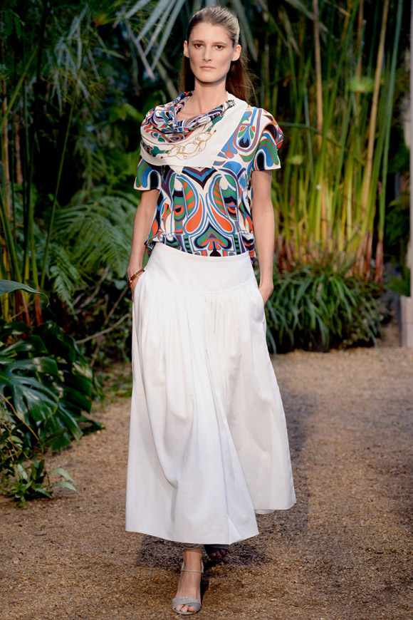 Cảm hứng hội họa tràn ngập sàn diễn Spring 2014