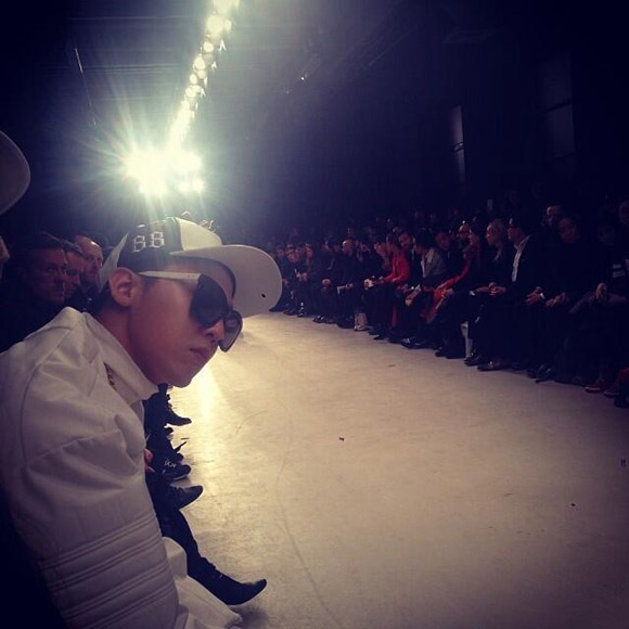 Street style cực chất của GDragon và Taeyang tại Paris Fashion Week