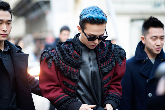 Street style cực chất của GDragon và Taeyang tại Paris Fashion Week