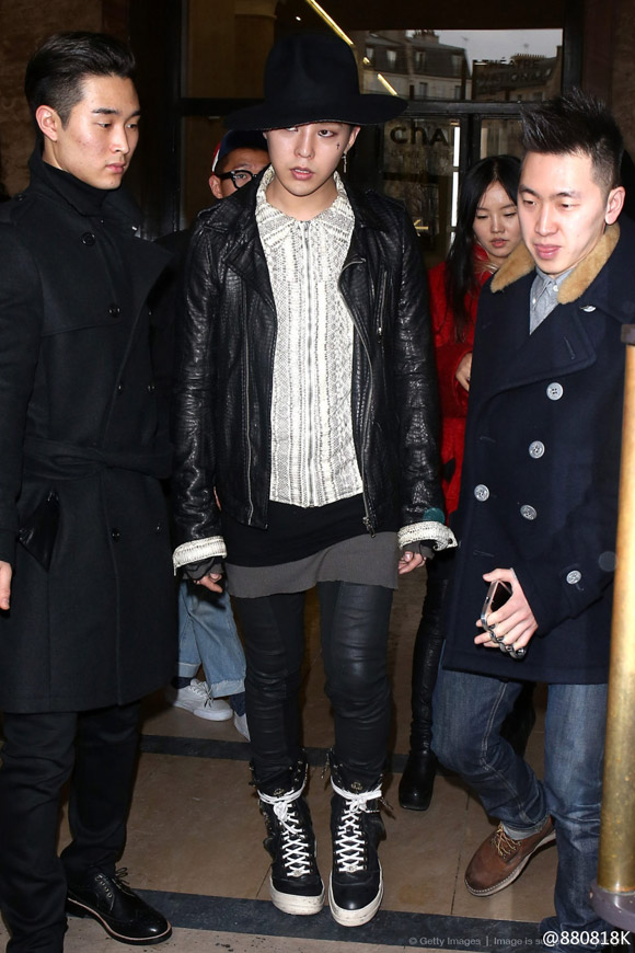 Street style cực chất của GDragon và Taeyang tại Paris Fashion Week