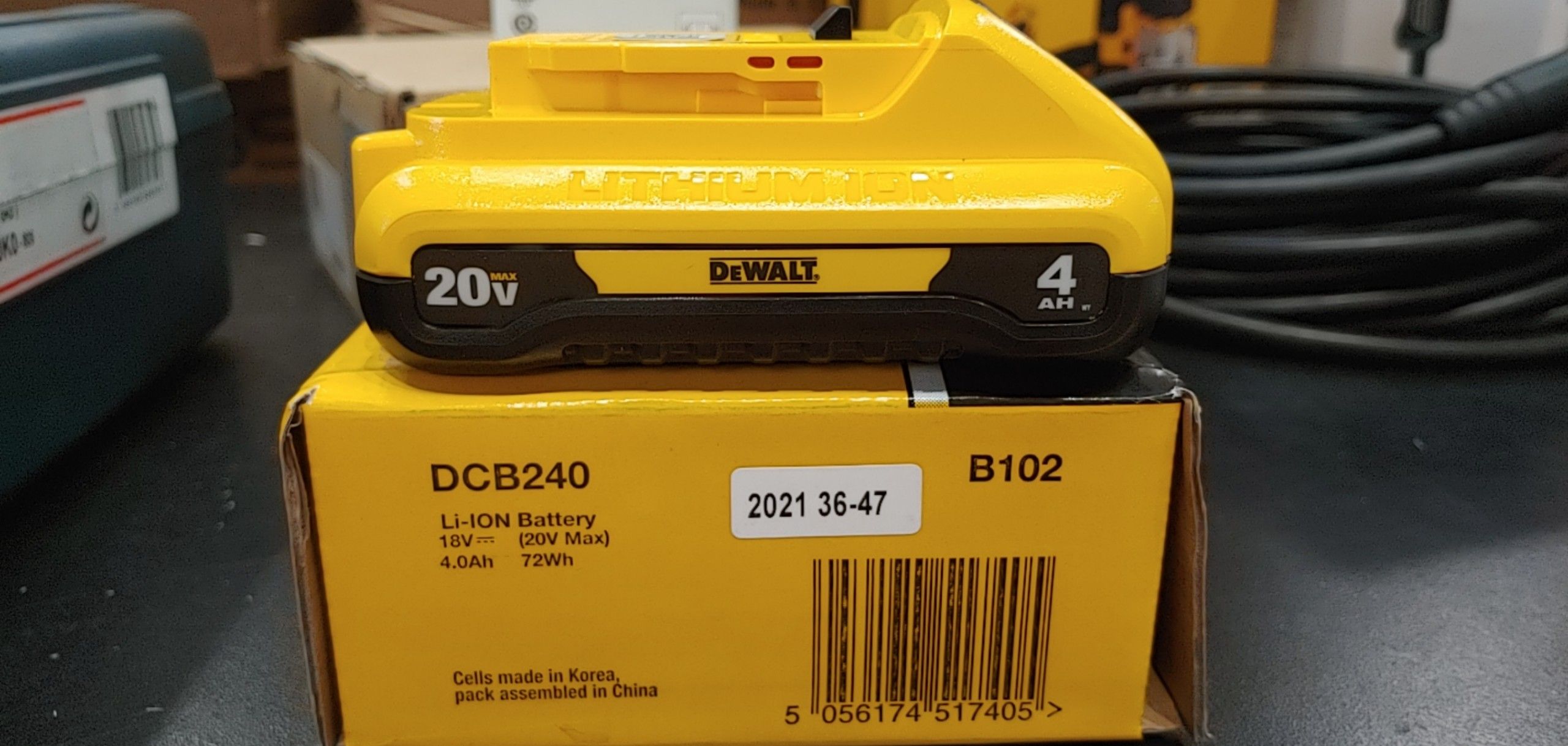 PIN 18V 4.0AH DEWALT DCB240-B1