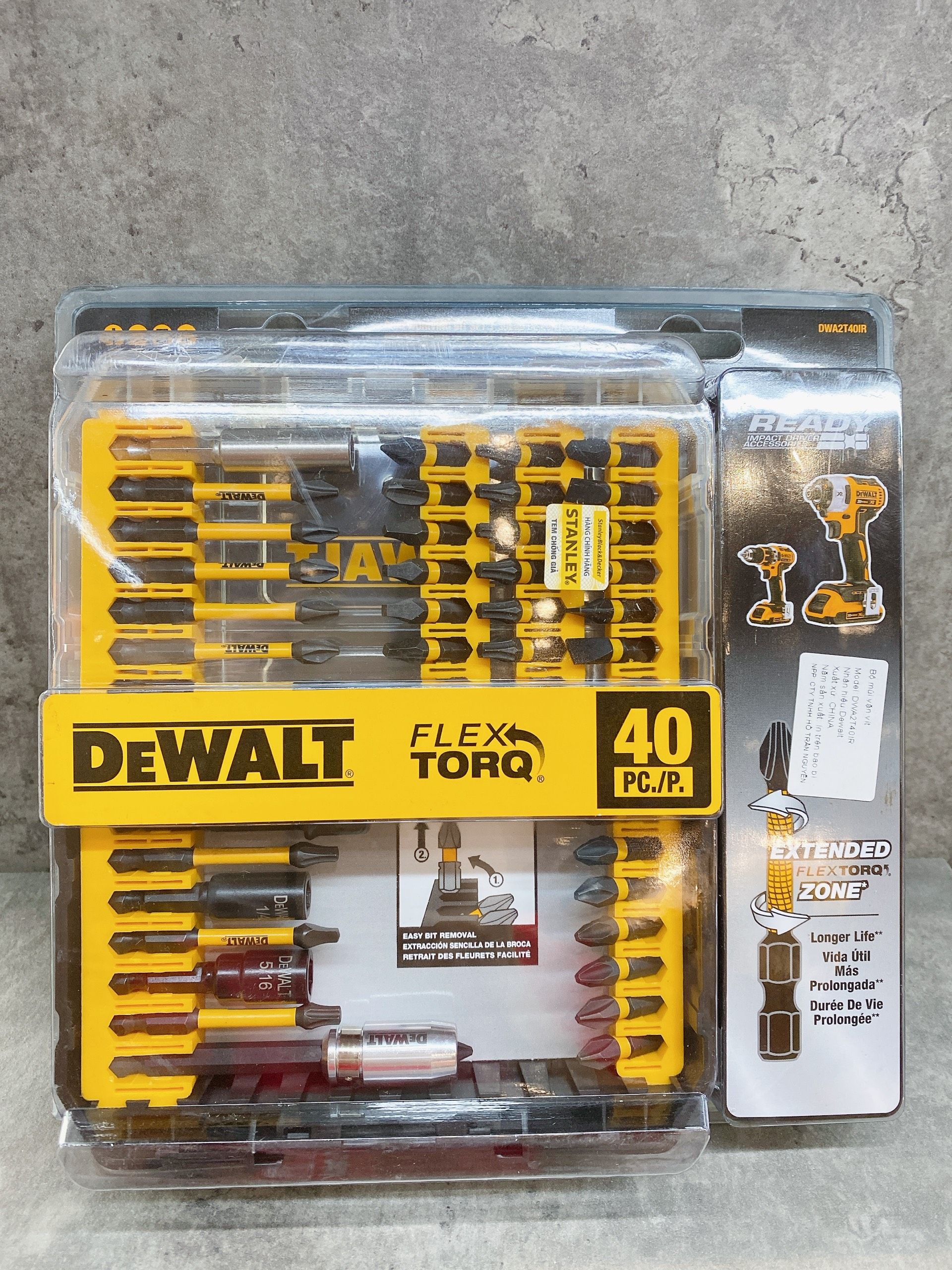 BỘ MŨI VẶN VÍT 40 CHI TIẾT DEWALT DWA2T40IR