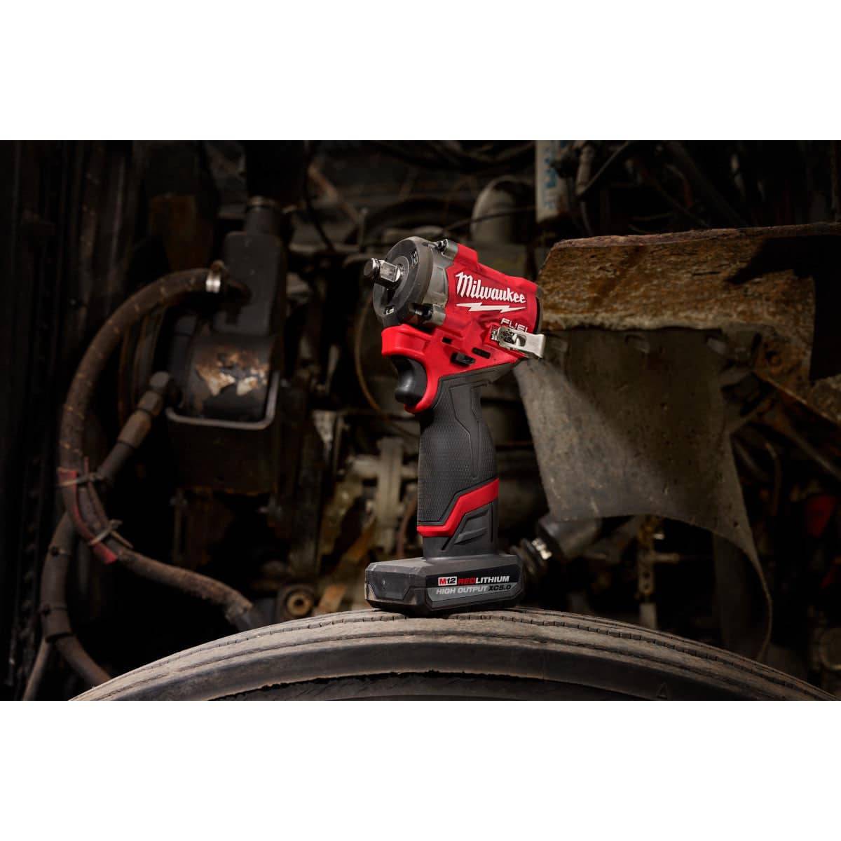 MÁY SIẾT BULONG STUBBY MILWAUKEE M12 FIW2F12