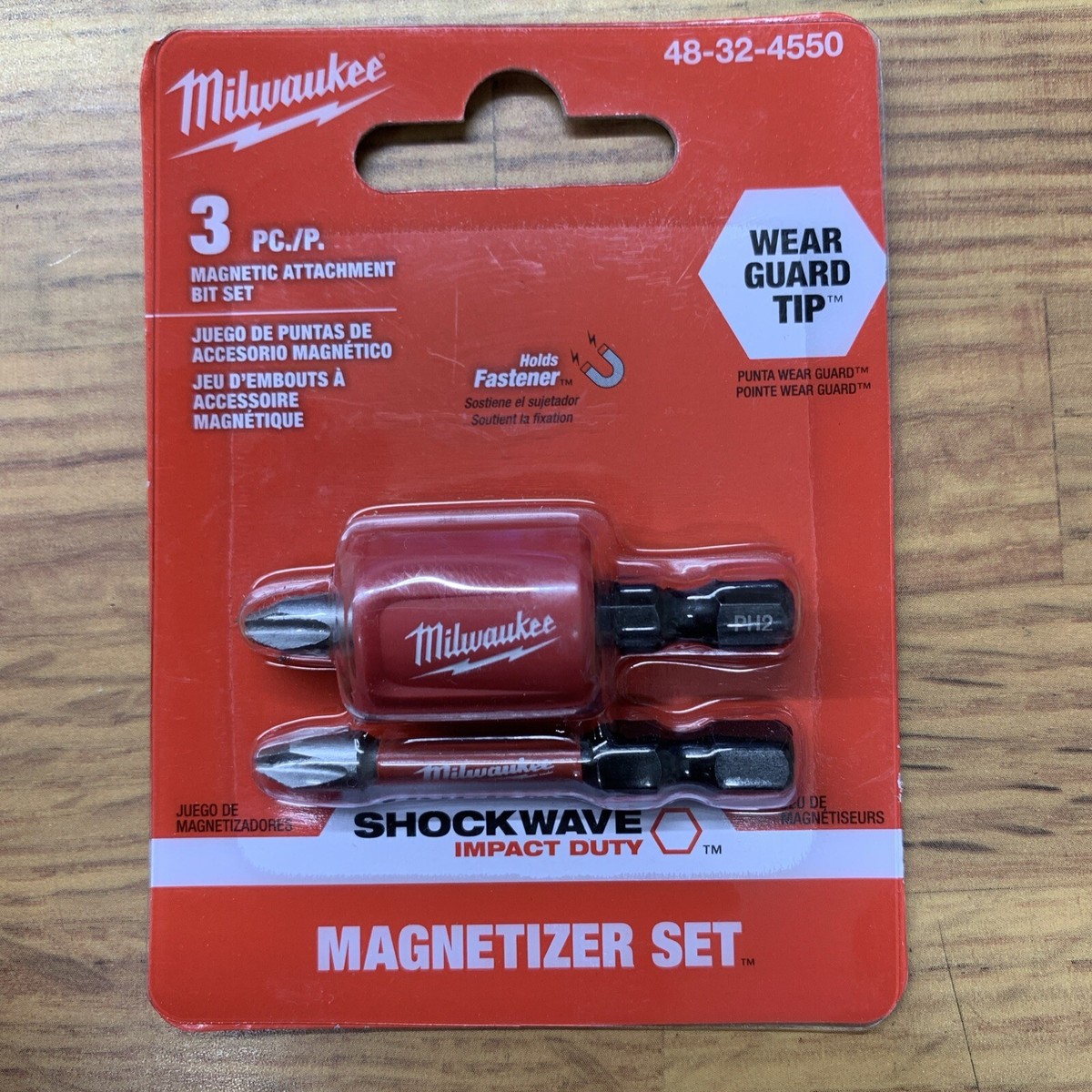 BỘ 3 MŨI VÍT SHOCKWAVE PH2 2 INCH ĐẦU GẮN NAM CHÂM MILWAUKEE 48-32-4550