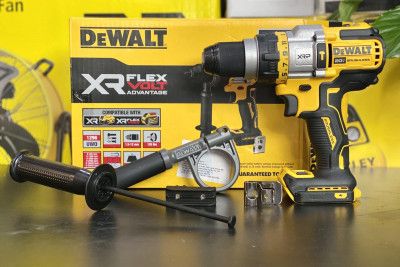 MÁY KHOAN DÙNG PIN 20V DEWALT DCD999N (Thân máy)