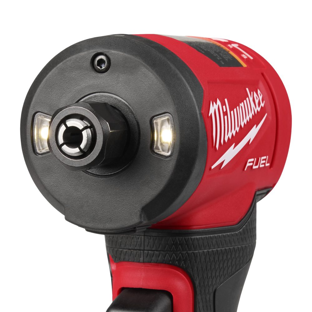 m12-fdga2-dau-kep-6-8mm-den-led-anh.jpg