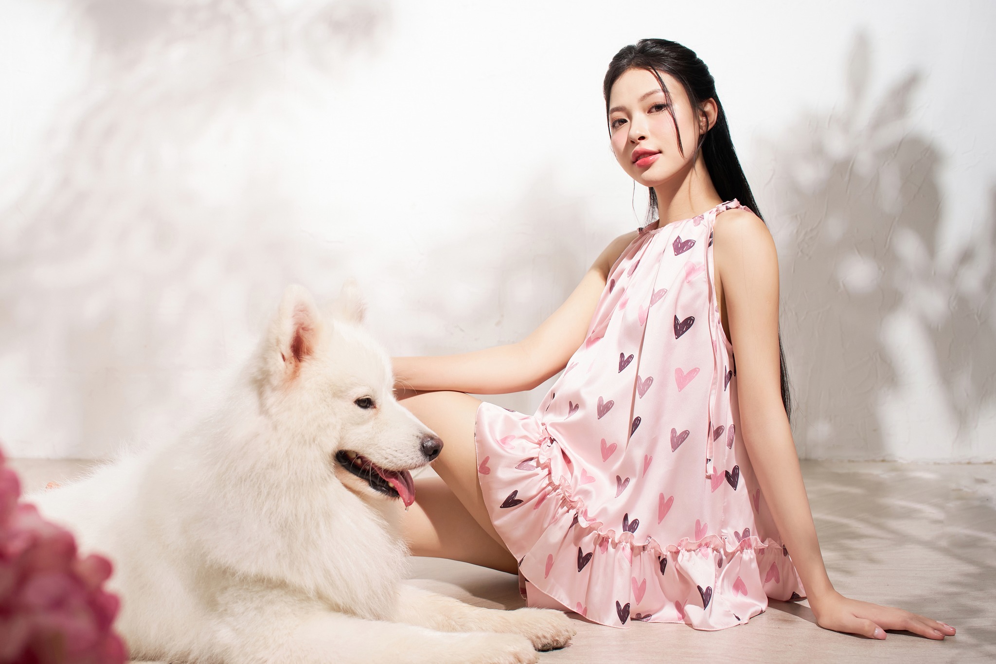 Chat-Lieu-Lua-Satin-Cao-Cap-Trong-Do-Ngu-Bau-Su-Khac-Biet-Den-Tu-Cam-Giac-Cham-1.jpg