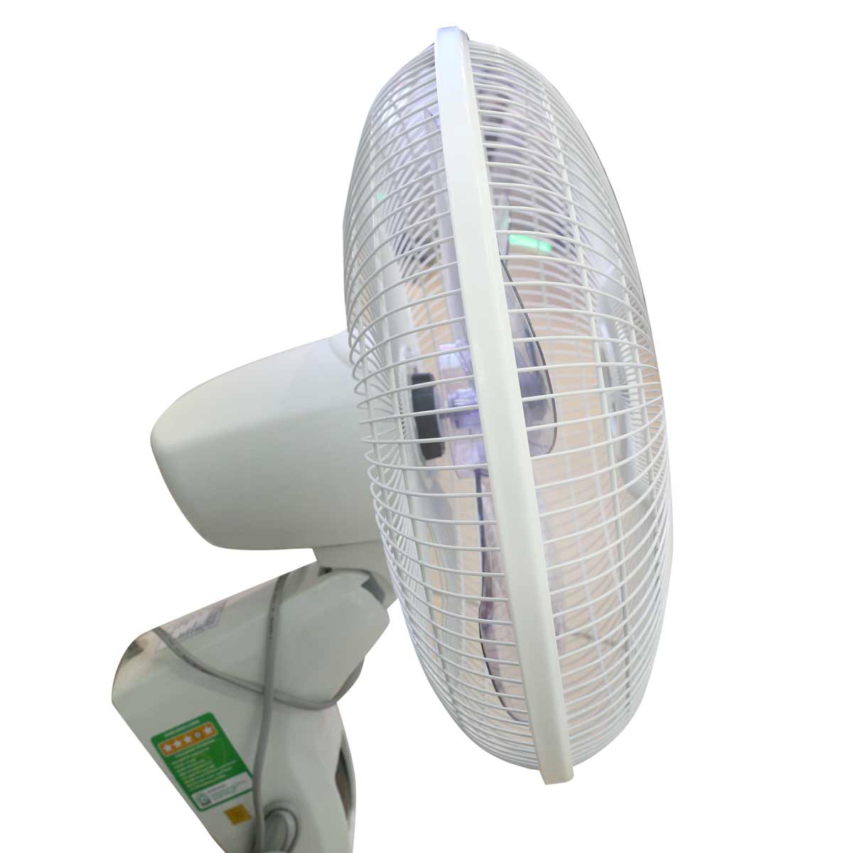 Quạt treo tường Thái Lan Hatari HT-W16R6, Có điều khiển từ xa