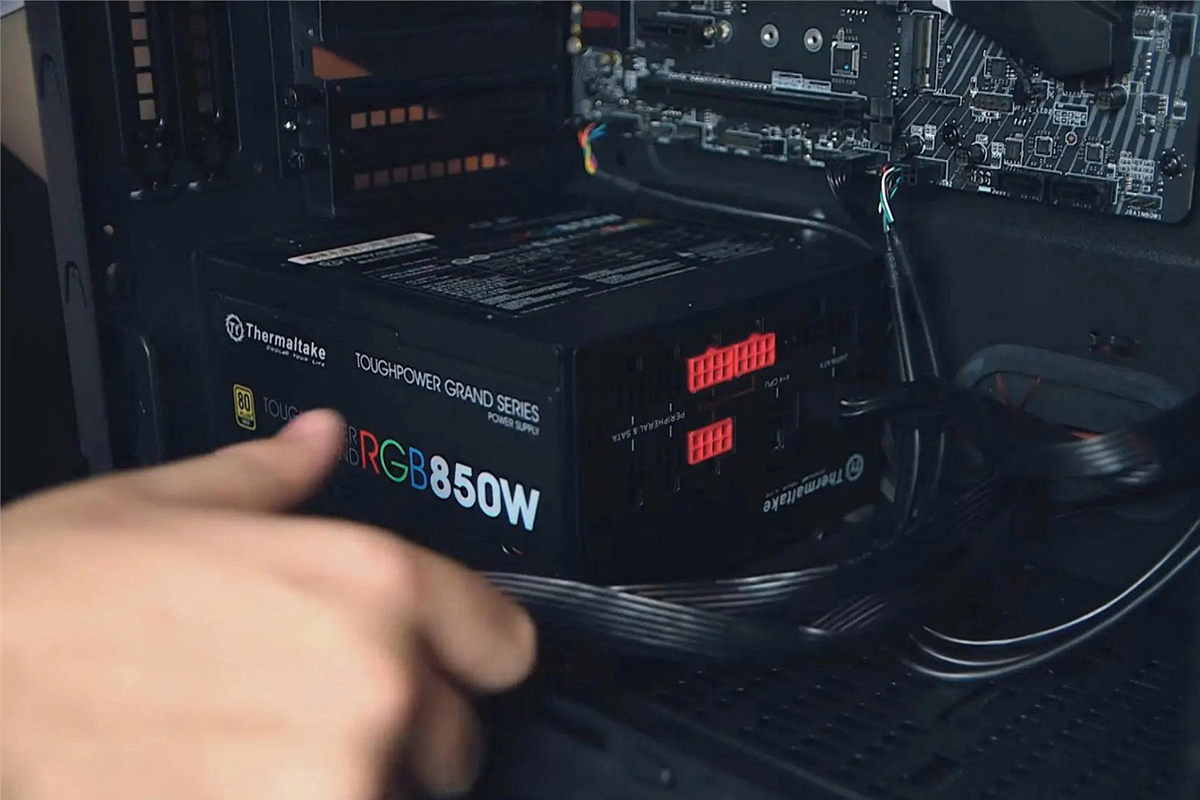 PSU full modular và non-modular khác gì nhau?