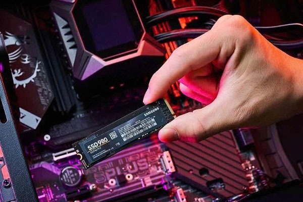 Co-nen-nang-cap-SSD-NVMe-laptop-Dell-doi-cu-3.jpg