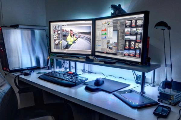 workstation-mang-lai-loi-the-gi-trong-moi-truong-chuyen-nghiep-1.jpg