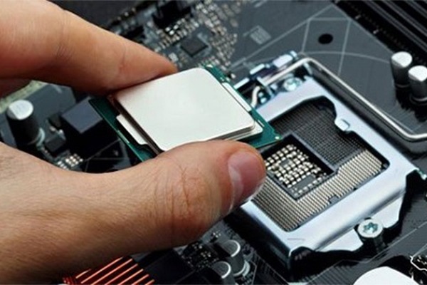Lam-sao-de-biet-CPU-tuong-thich-mainboard-1.jpg