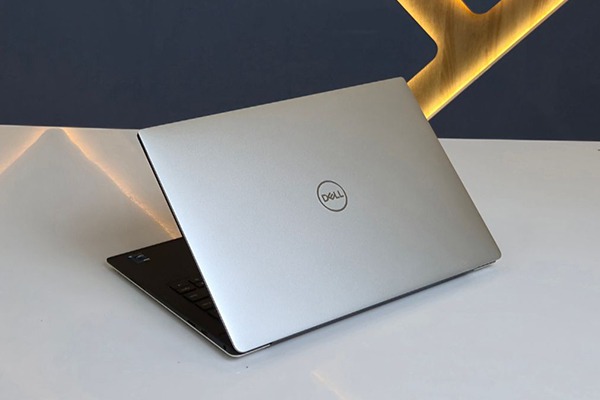 Laptop-Dell-XPS-13-amp-XPS-15-co-phu-hop-lam-do-hoa-6.jpg