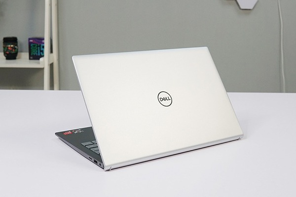 Meo-chon-laptop-cho-sinh-vien-tu-A-Z-nam-2025-3.jpg