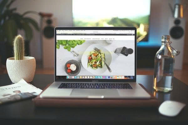 Khi nào nên ưu tiên laptop văn phòng?