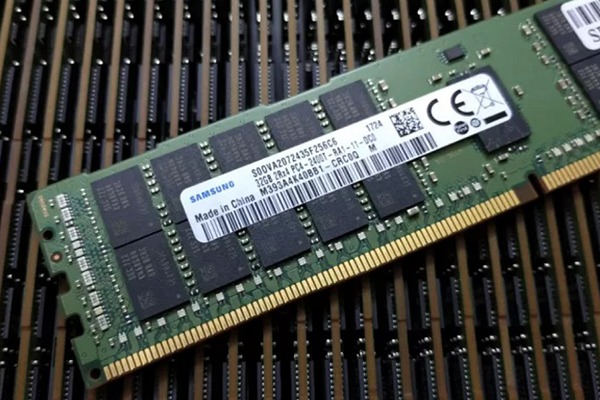 RAM-ECC-la-gi-2.jpg