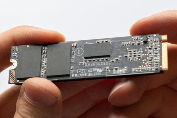 SSD-DRAM-cache-va-khong-DRAM-khac-gi-nhau-4.jpg