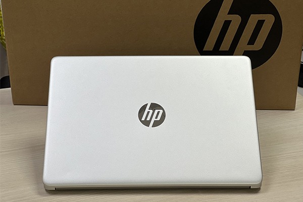 Top-5-laptop-HP-duoi-15-trieu-cho-dan-van-phong-2025-1.jpg