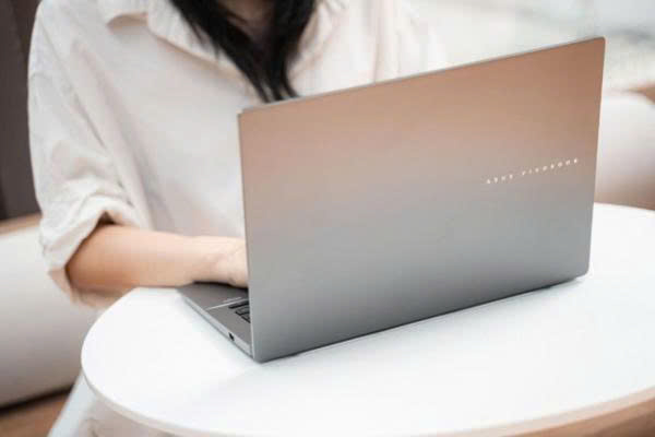 tieu-chi-lua-chon-laptop-cho-sinh-vien-1.jpg