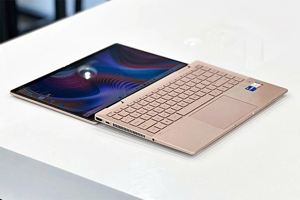 Vi-sao-laptop-cau-hinh-cao-van-khong-ben-bang-PC-6.jpg