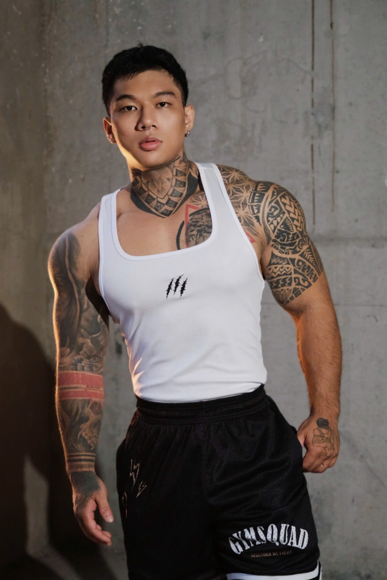 BA LỖ KHOÉT - TRẮNG