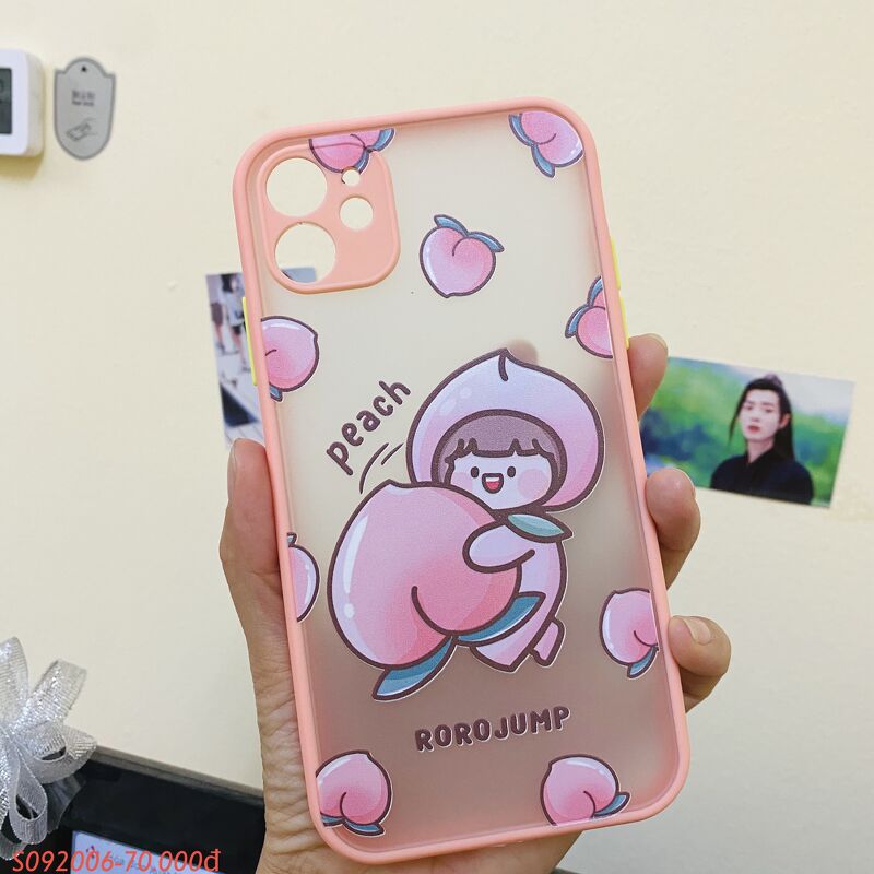 11 Pro - Cô Bé Đào Nhiều Trái Viền Hồng