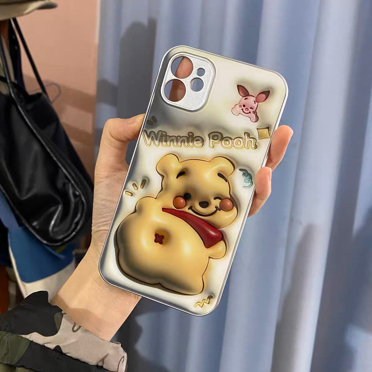 Ốp Winnie Pooh Lưng kính