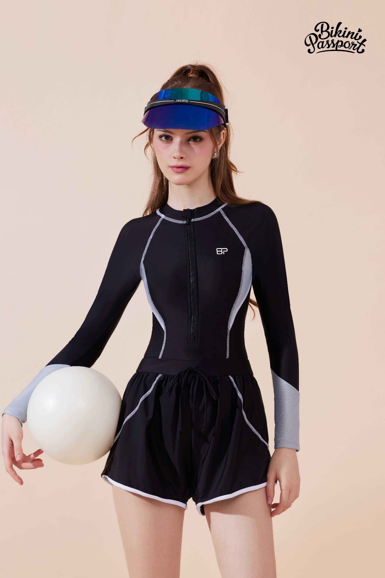 Đồ bơi BIKINI PASSPORT hai mảnh short liền thân dài tay - Đen Xám