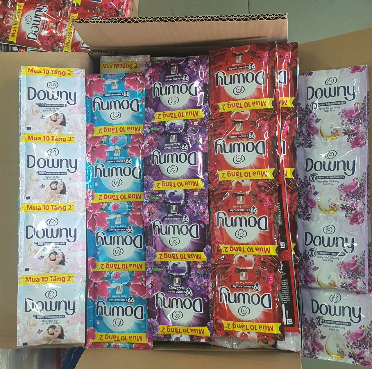 xả vải DOWNY 18ml*12 gói - dây