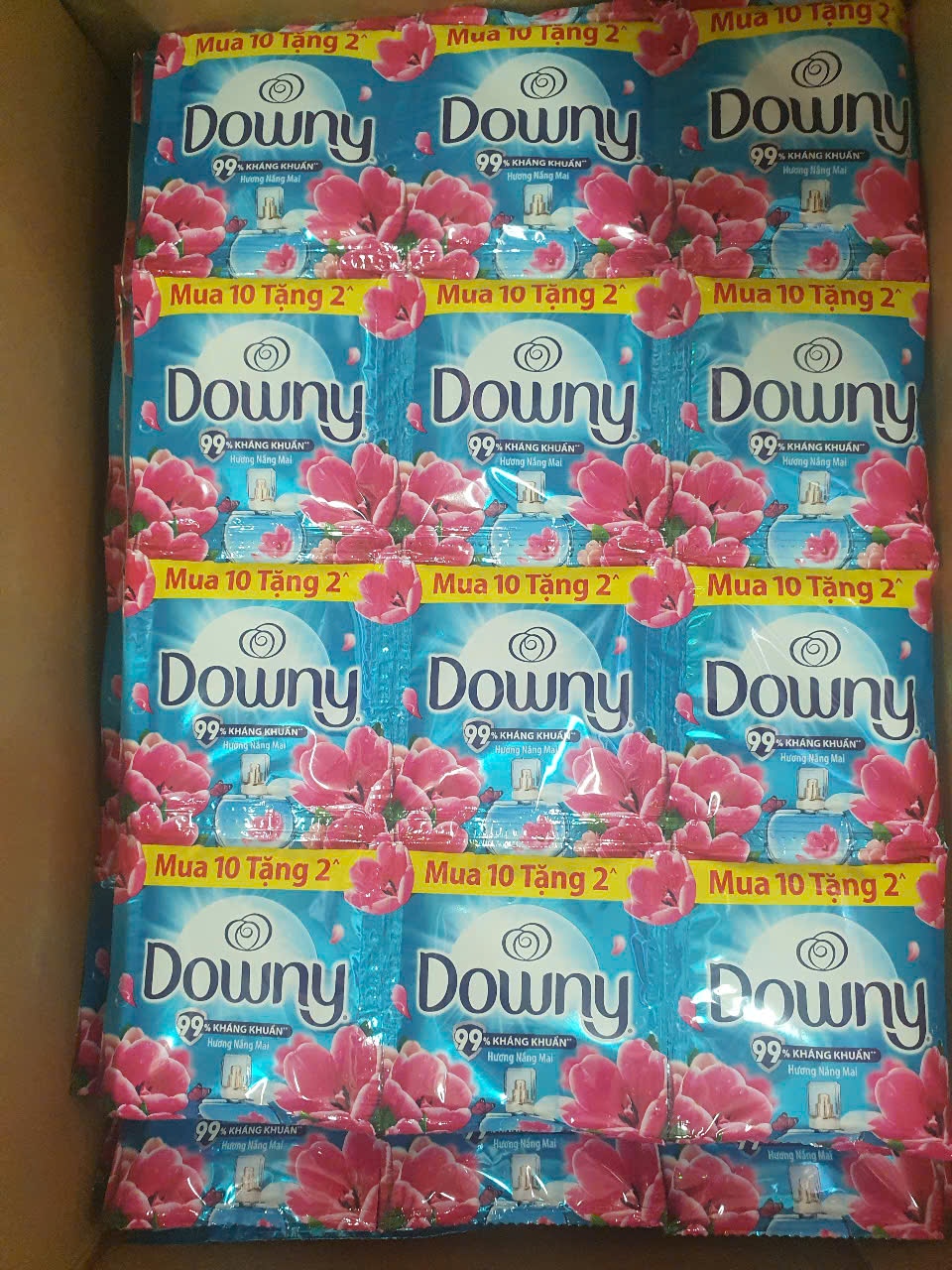 xả vải DOWNY 18ml*12 gói - dây