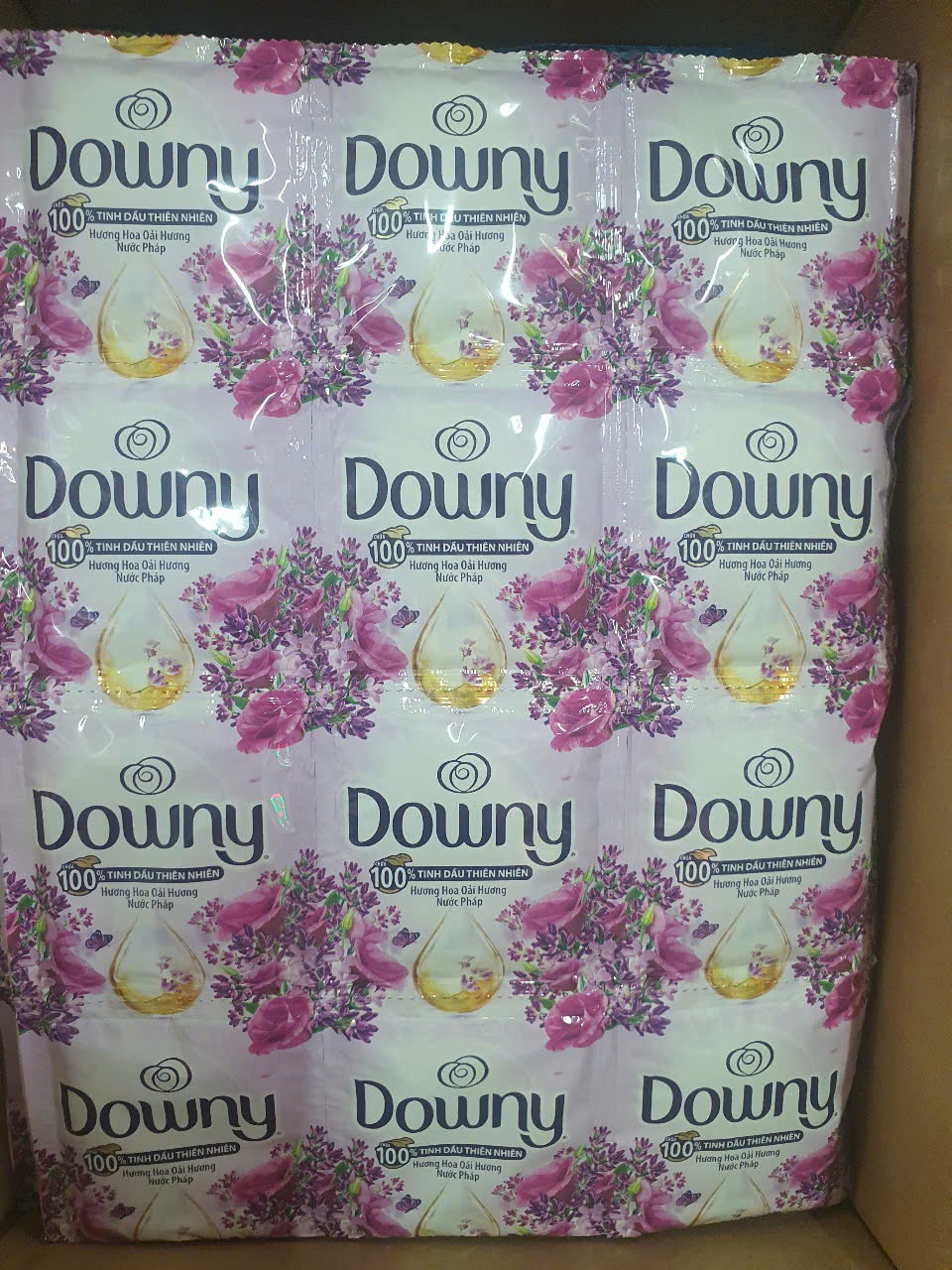xả vải DOWNY 18ml*12 gói - dây