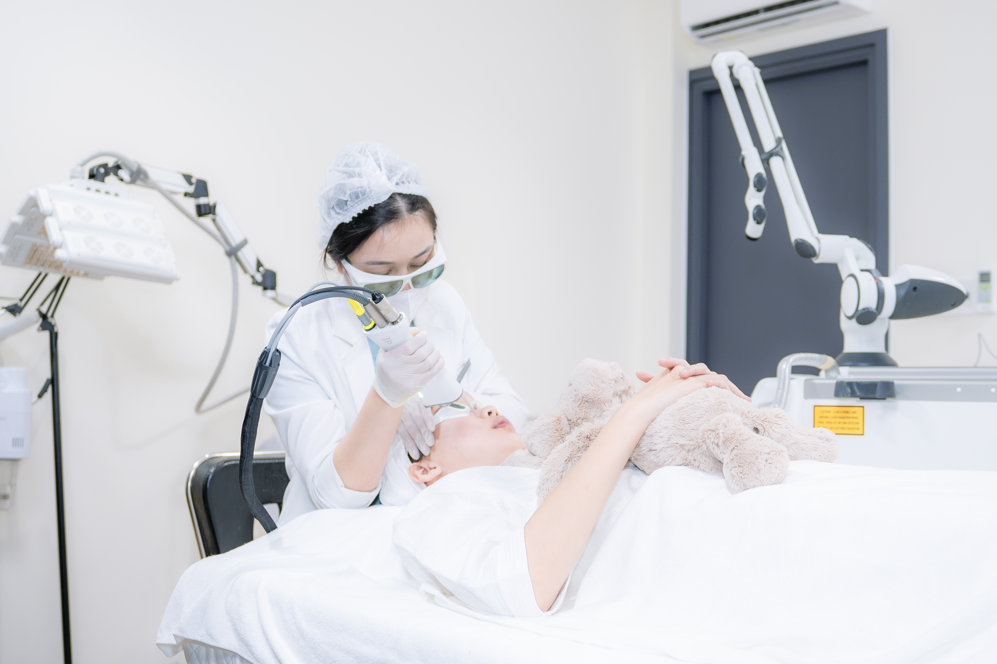 RECOVER-NO-REDNESS-PHUC-HOI-DA-TOAN-DIEN-CUNG-LASER-RECOVERY-MESO-REJURAN.jpg