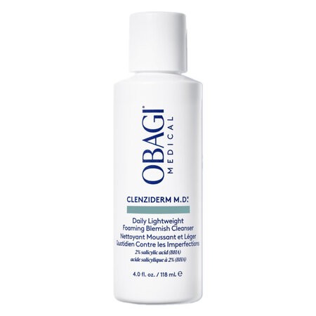 Sữa rửa mặt chứa 2% BHA và cúc La Mã Hỗ trợ điều trị mụn, tẩy da chết Obagi Daily Lightweight Foaming Blemish Cleanser 118ml (R) (HSD: 8/27)
