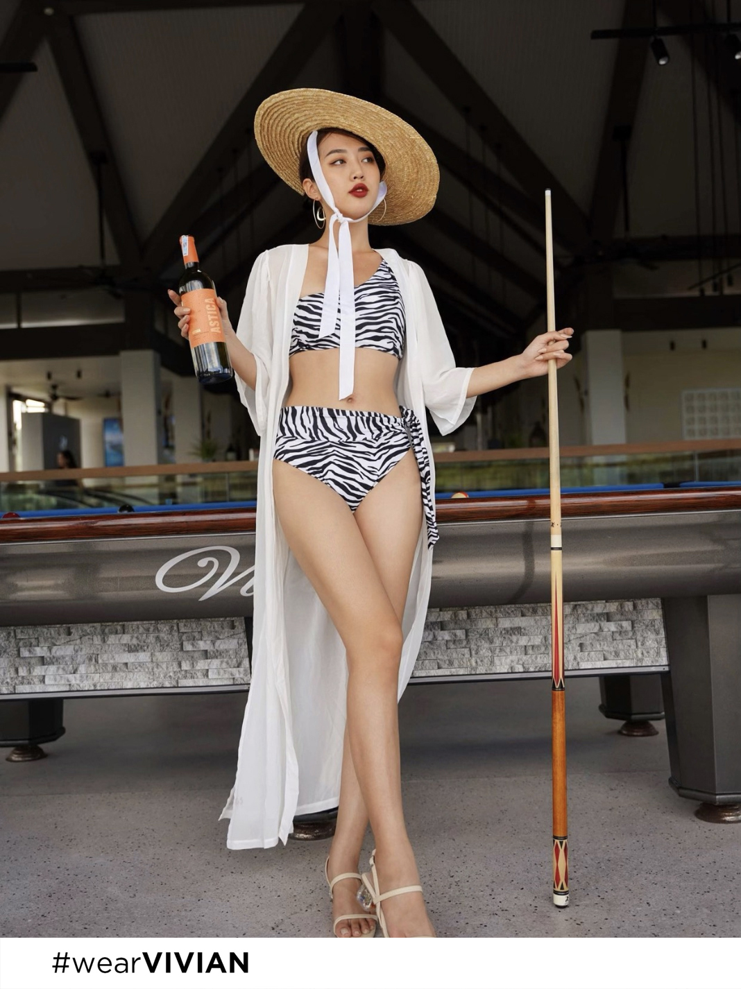 Áo khoác dài tay ngắn xẻ tà - Trắng