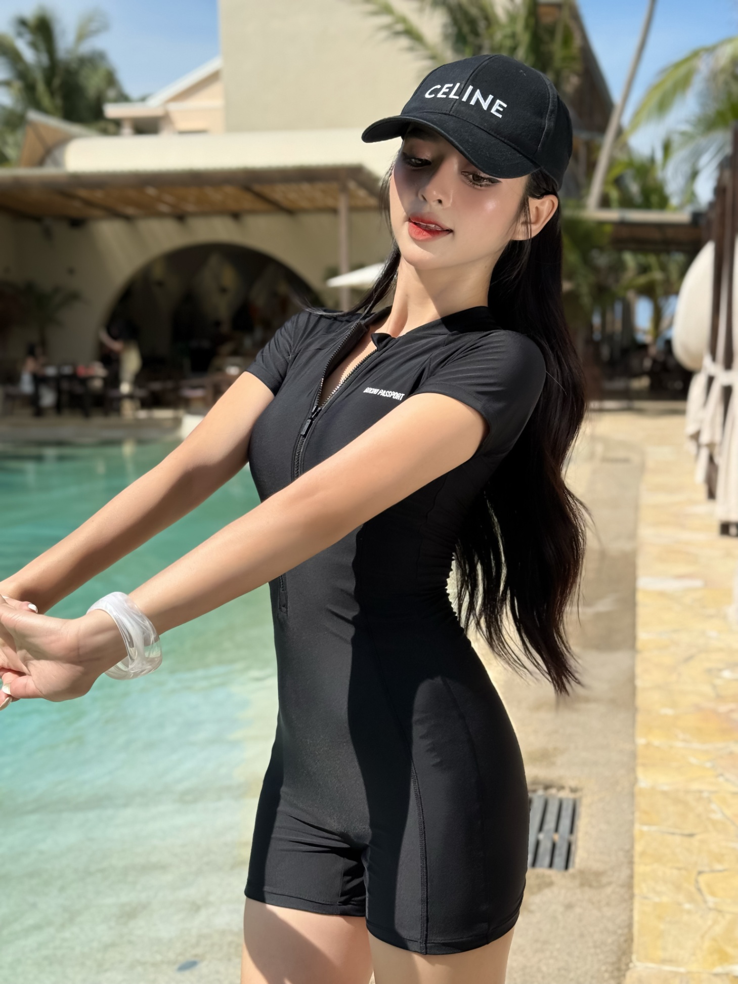 Đồ bơi NỮ kiểu Một mảnh quần short, áo tay ngắm có khóa - màu Đen