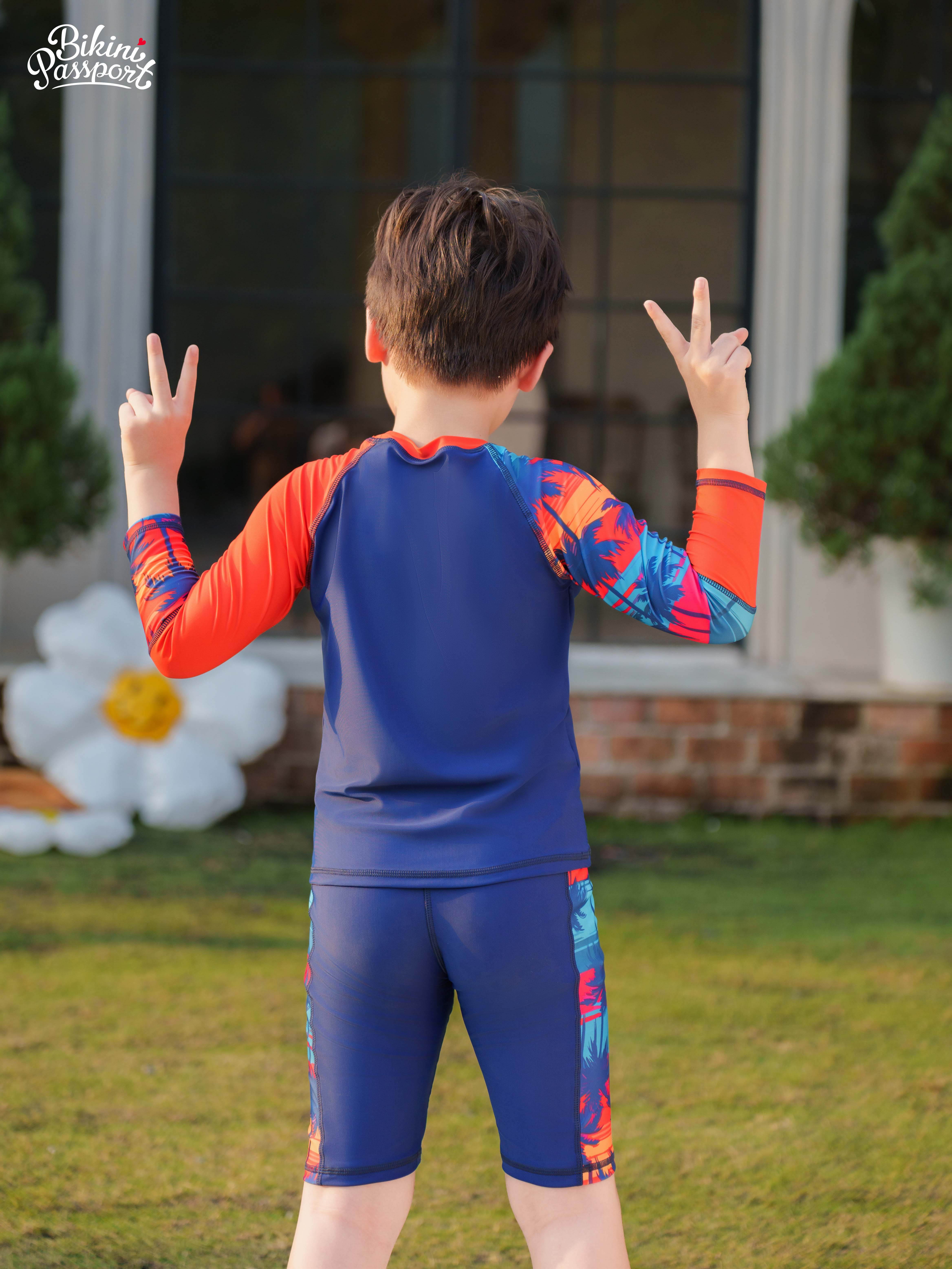 Đồ bơi Unisex cho bé dạng quần lửng, áo có tay - Khác