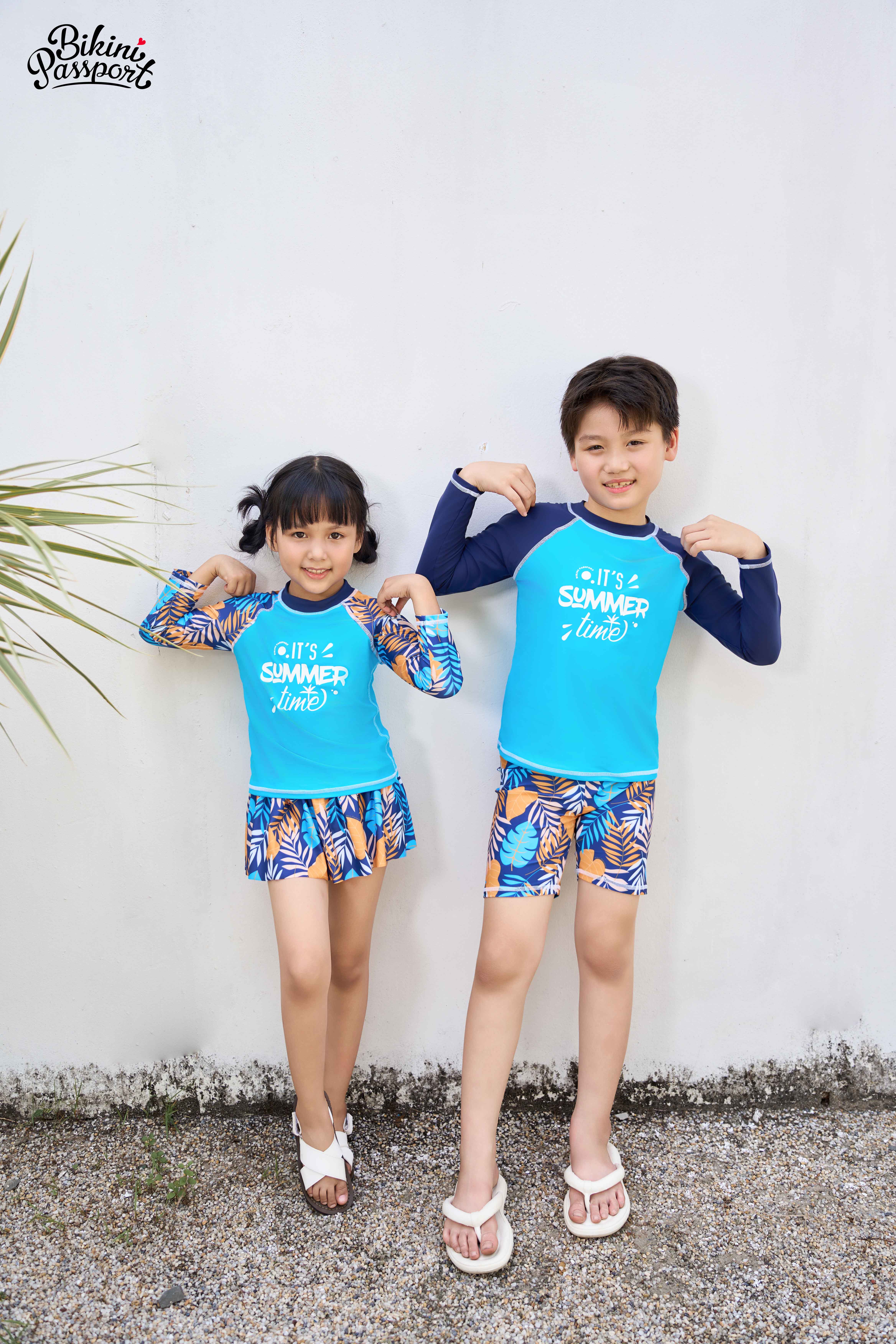 Đồ bơi bé Gái hai mảnh váy áo tay lửng - Xanh họa tiết