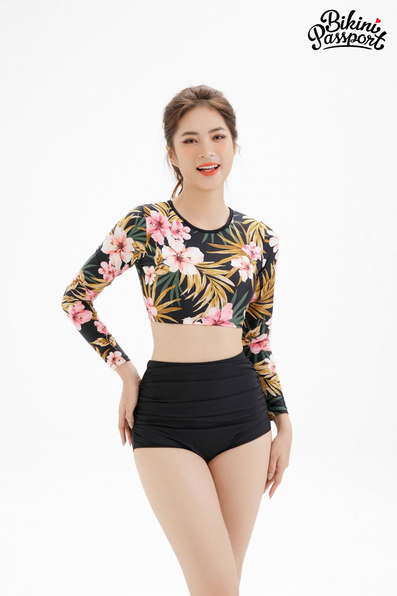 Quần bơi nữ xếp ly che bụng - Đen