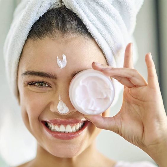 Cách Chọn Kem Dưỡng Ẩm Phù Hợp Cho Từng Loại Da