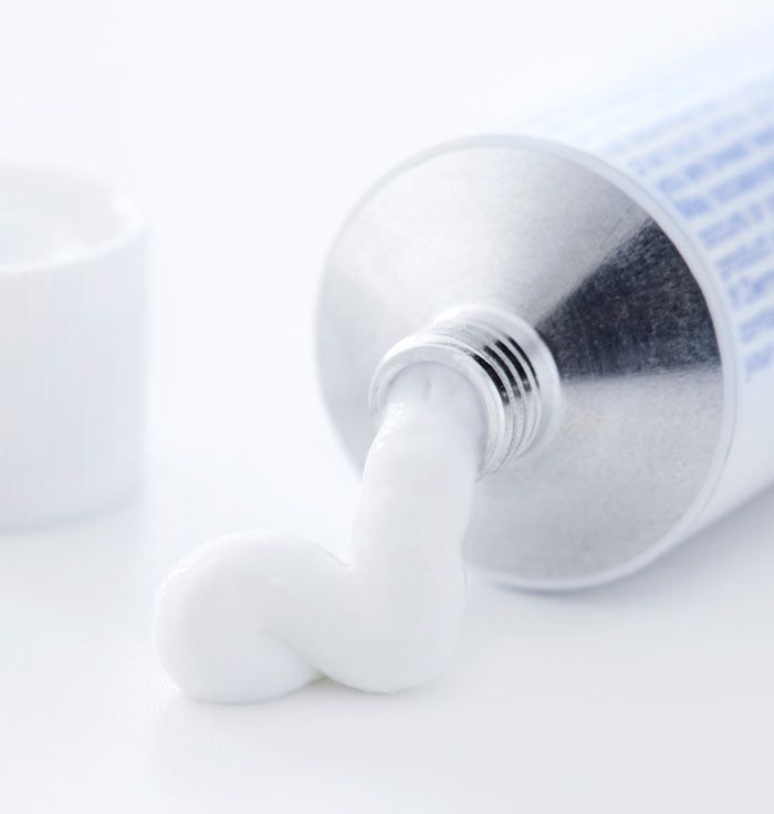 Da Bong Tróc, Đẩy Mụn Khi Dùng Tretinoin – Bình Thường Hay Nguy Hiểm?
