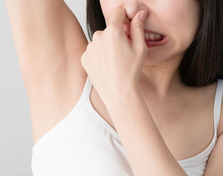 Phương Pháp Ngăn Mồ Hôi Nách Khi Trời Nắng Nóng