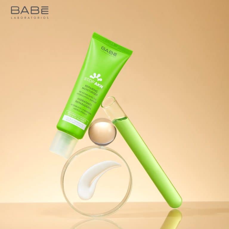 Kem Dưỡng Ẩm Phục Hồi Cho Da Mụn Laboratorios BABE Stop AKN Repairing Moisturiser