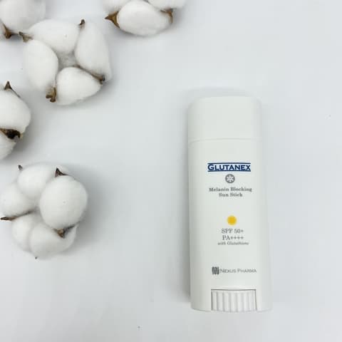 Lăn chống nắng Glutanex Melanin Blocking Sun Stick (SPF 50+ PA++++)