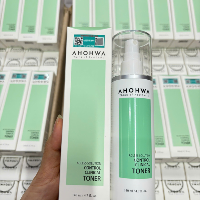 Toner cân bằng cấp ẩm cải thiện mụn Ahohwa Acless Solution Control Clinical Toner