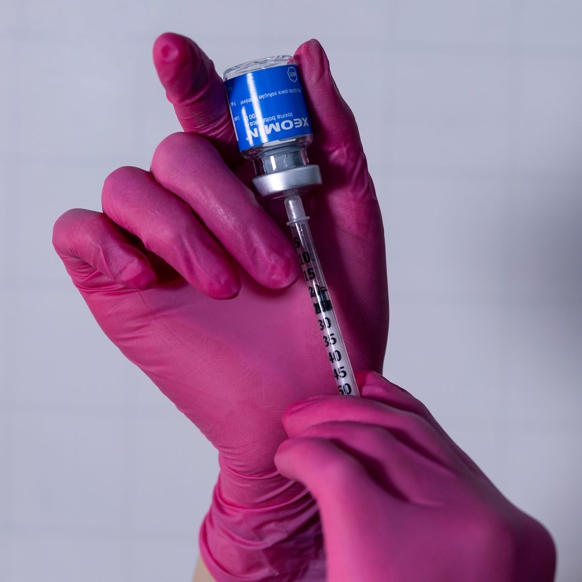 Botox giảm nếp nhăn, nâng cơ mặt XEOMIN BOTULINUM TOXIN.jpg