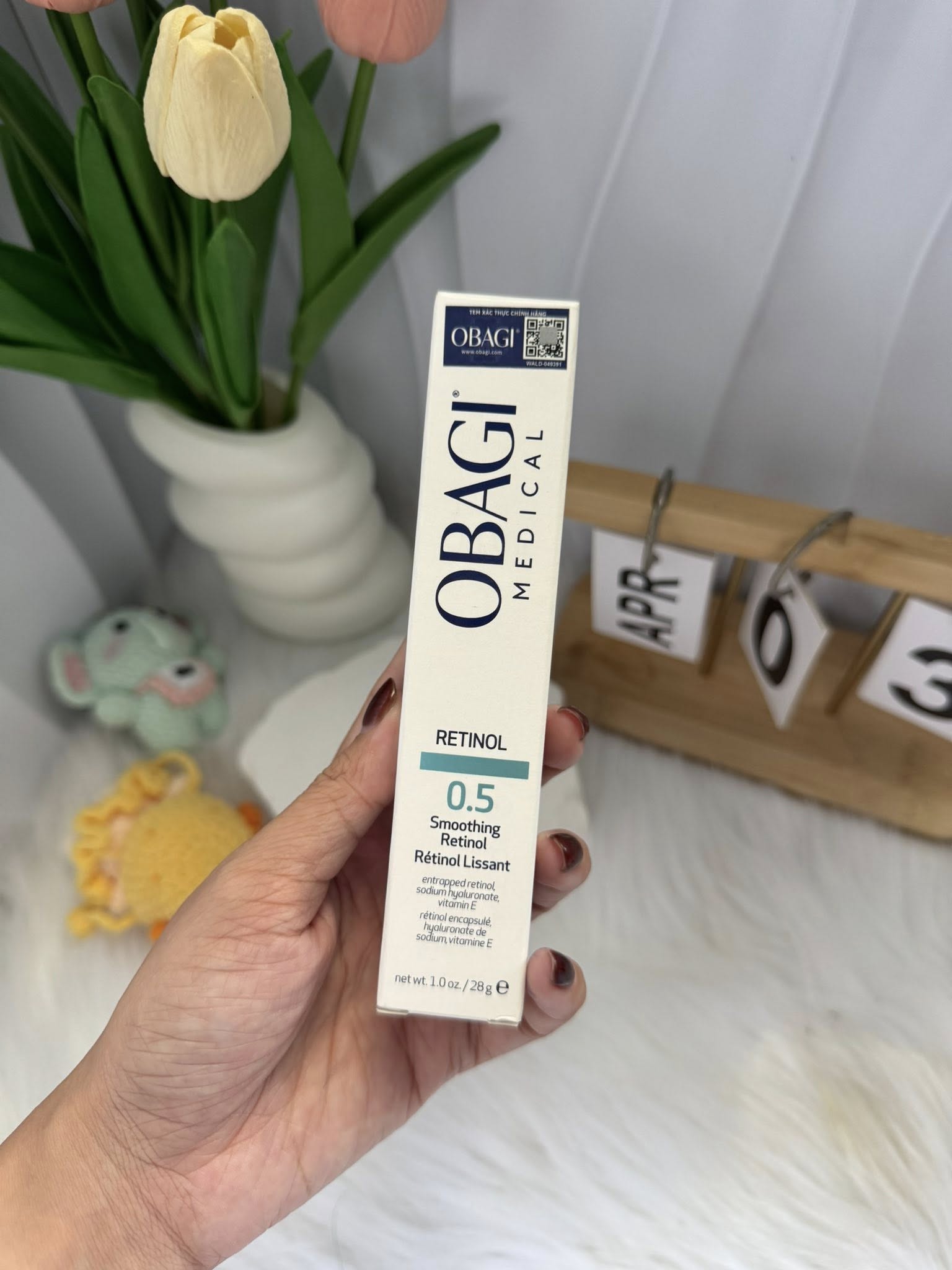 Kem-Duong-Am-amp-Giam-Nep-Nhan-Obagi-Retinol-0-5-28g-2.jpg?v=1775875379