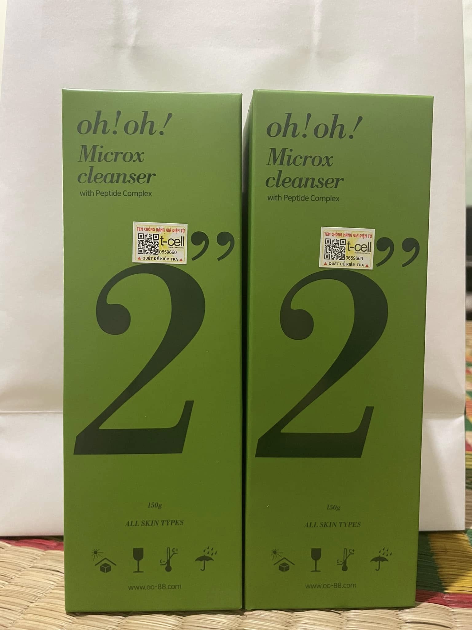 Sua-Rua-Mat-Detox-Lam-Sach-Sau-Cho-Moi-Loai-Da-oh-oh-Microx-Cleanser-with-Peptide-Complex-150g-_Sữa Rửa Mặt Detox Làm Sạch Sâu Cho Mọi Loại Da oh!oh! Microx Cleanser (with Peptide Complex) (150g).jpg
