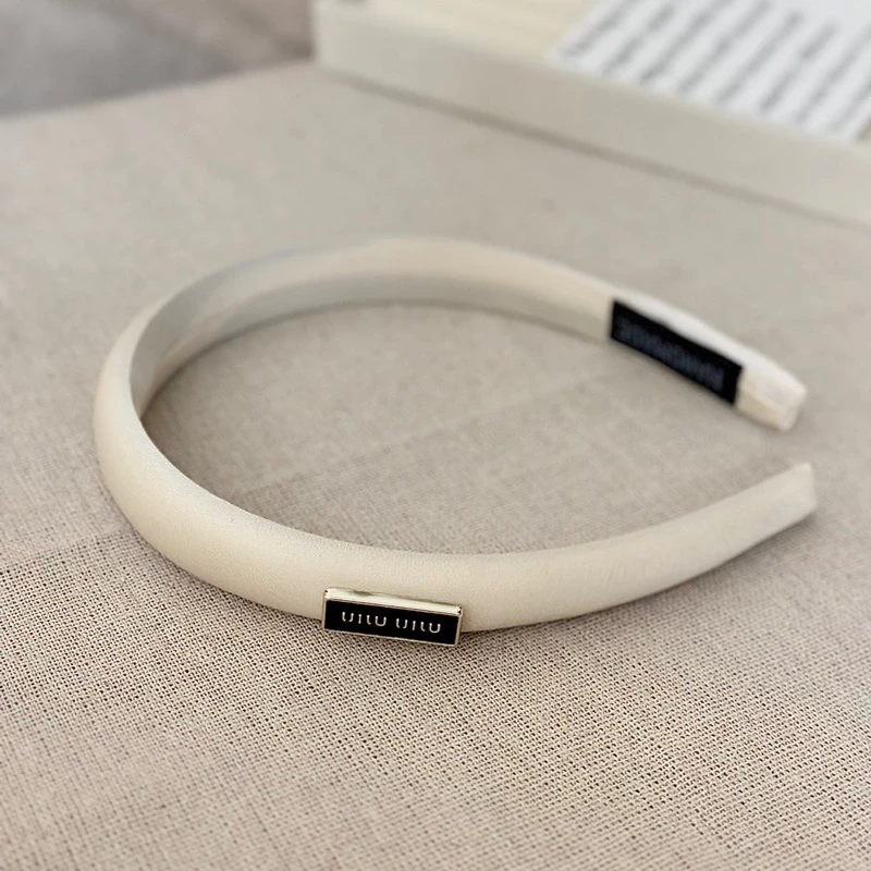 Cài tóc trà sữa basic