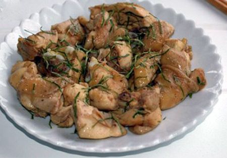 Ngon tuyệt đỉnh thịt gà rang lá chanh
